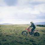 Dobrodružství čeká s helmami Enduro helmami-Enduro